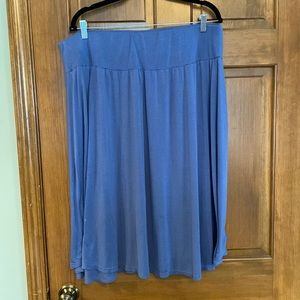 Serra denim blue knit skirt size XL